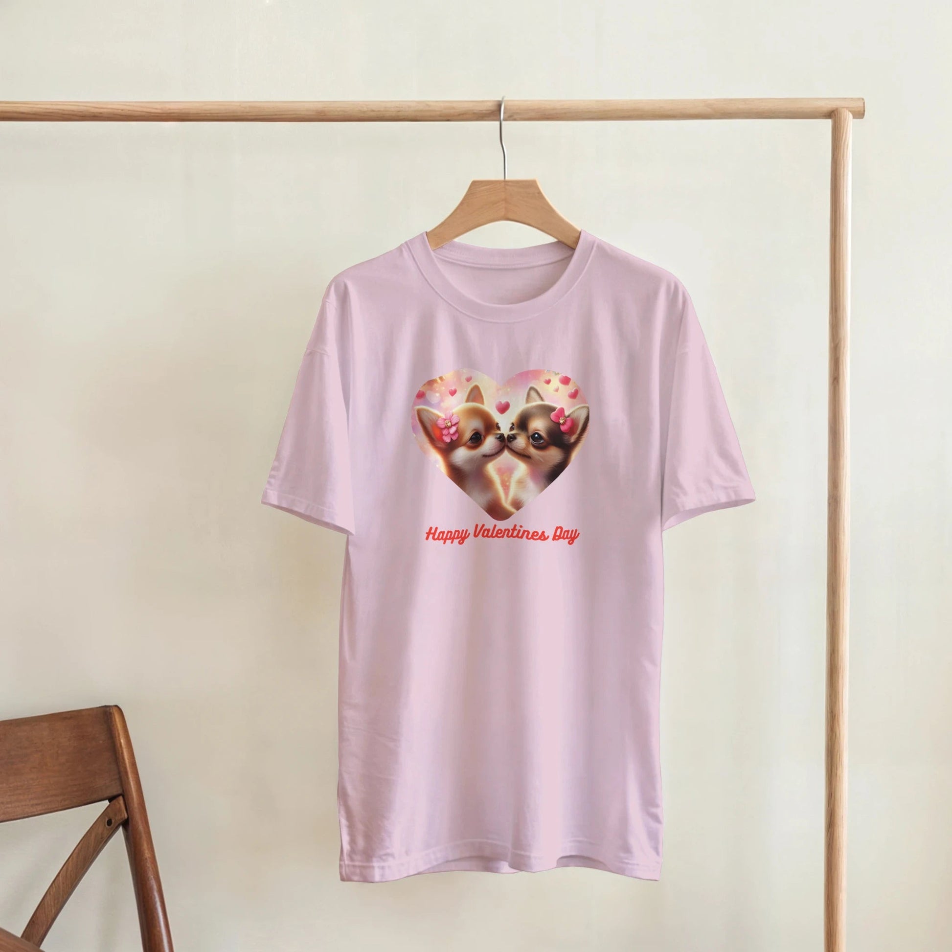 Chihuahuas Kissing Valentine T-shirt - Petselfie