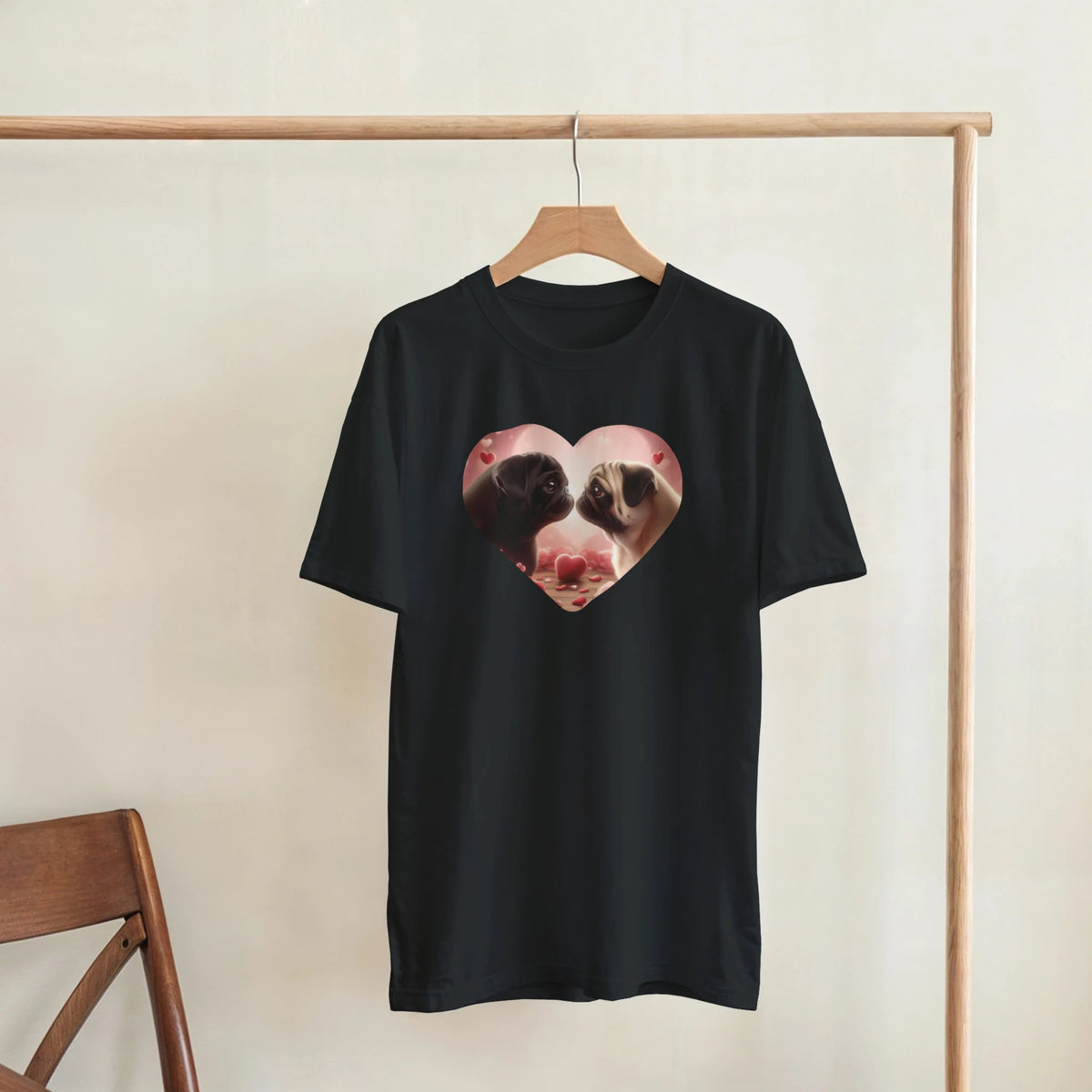 Pug Kissing Valentine T-shirt - Petselfie